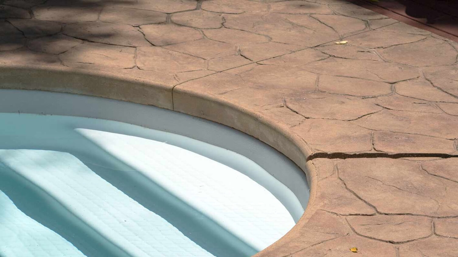 pools for uneven ground