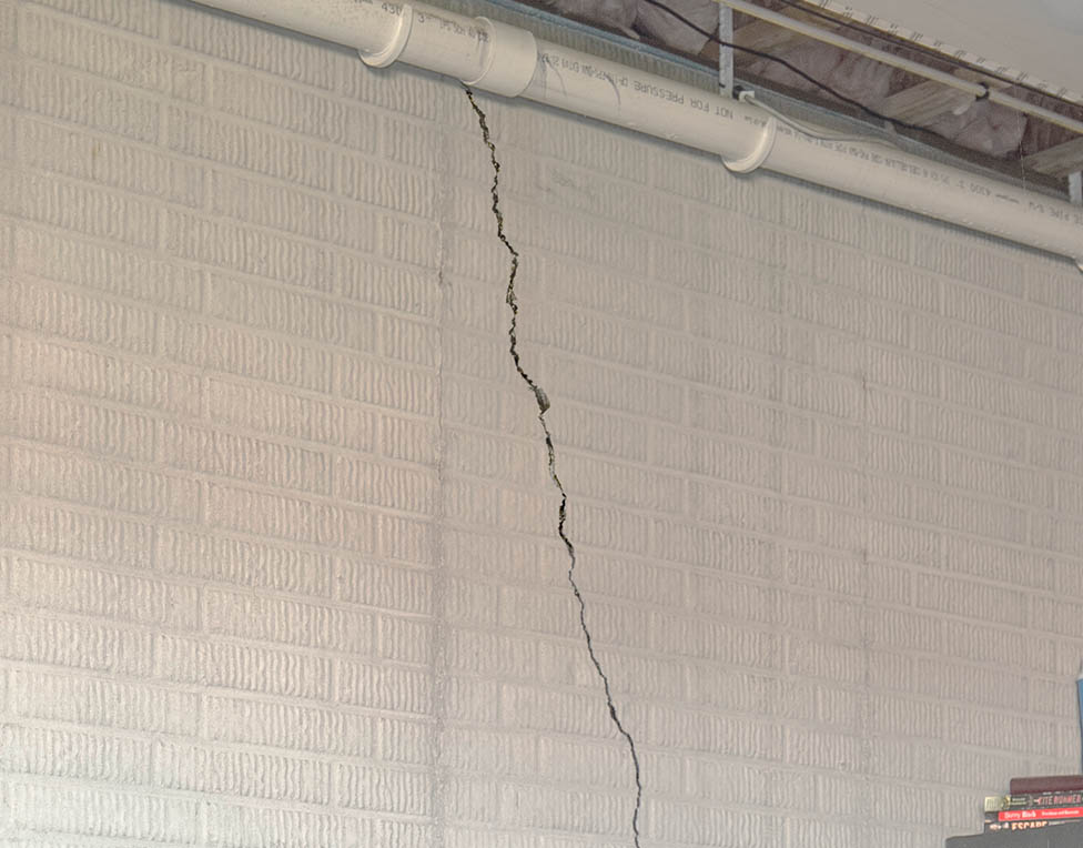 Understanding foundation cracks - Image 1